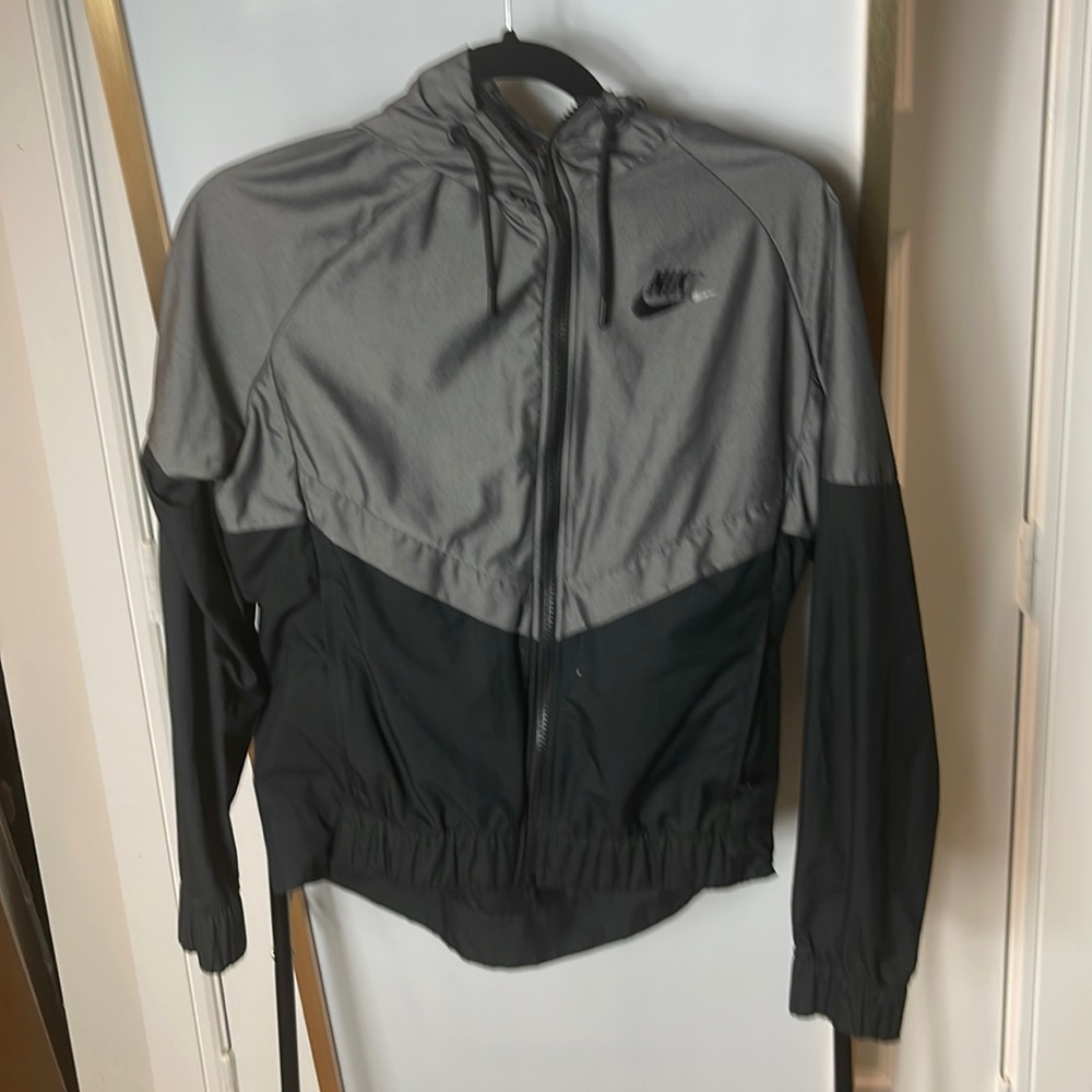 Womens Nike Lightweight windbreaker Grey and Black size small